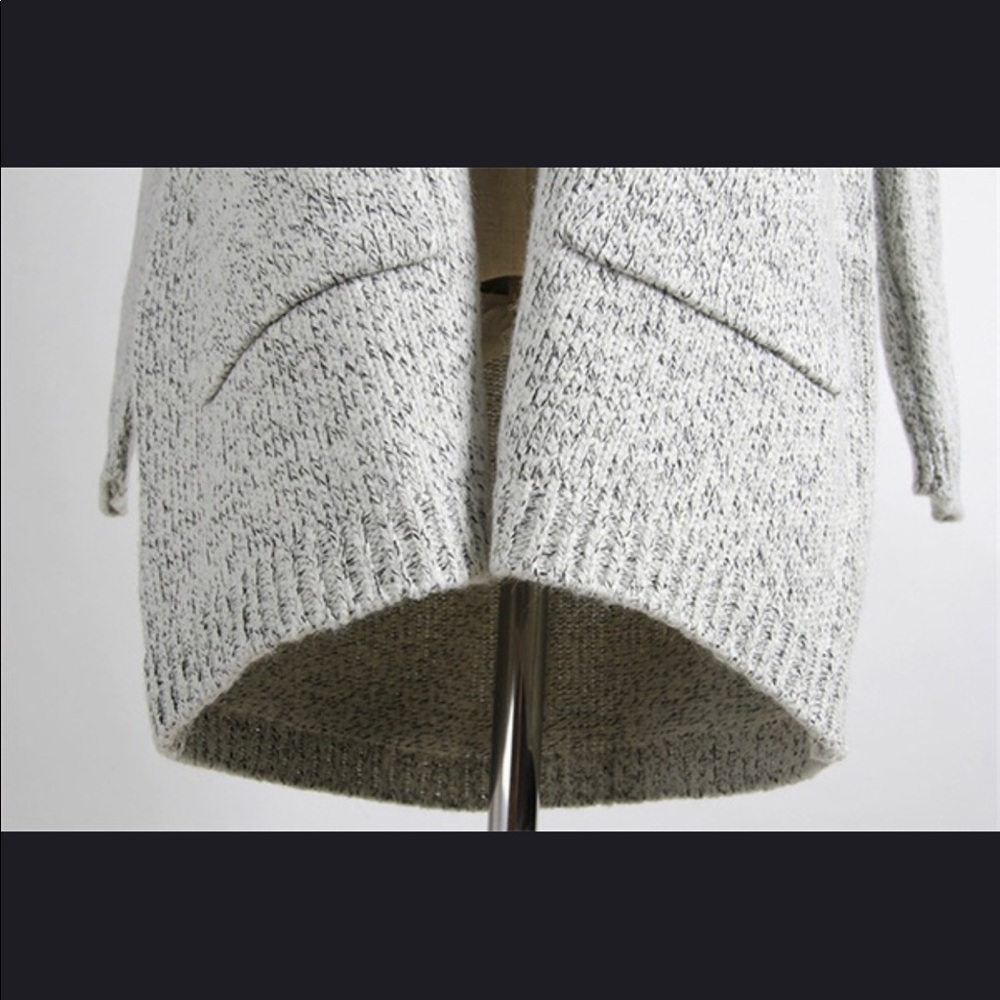 NWT Cardigan 🎀 1 remaining. Runs slightly small - Picture 7 of 8